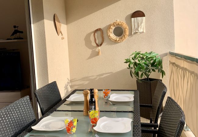 Appartement à Menton - Spacieux T3 avec garage - Menton centre Appartement à Menton - Spacieux T3 avec garage - Menton centre