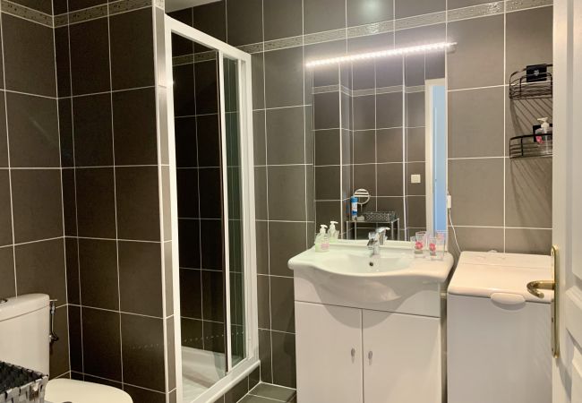 Appartement à Menton - Spacieux T3 avec garage - Menton centre Appartement à Menton - Spacieux T3 avec garage - Menton centre