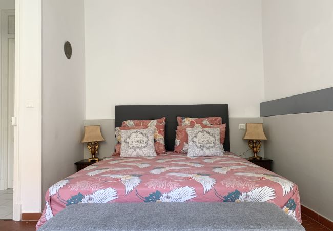 Appartement à Menton - Cosy T2 avec jardin au coeur de Menton Appartement à Menton - Cosy T2 avec jardin au coeur de Menton