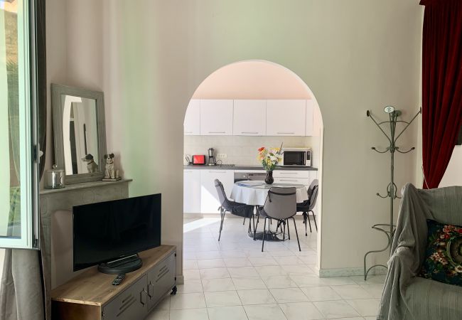 Appartement à Menton - Cosy T2 avec jardin au coeur de Menton Appartement à Menton - Cosy T2 avec jardin au coeur de Menton