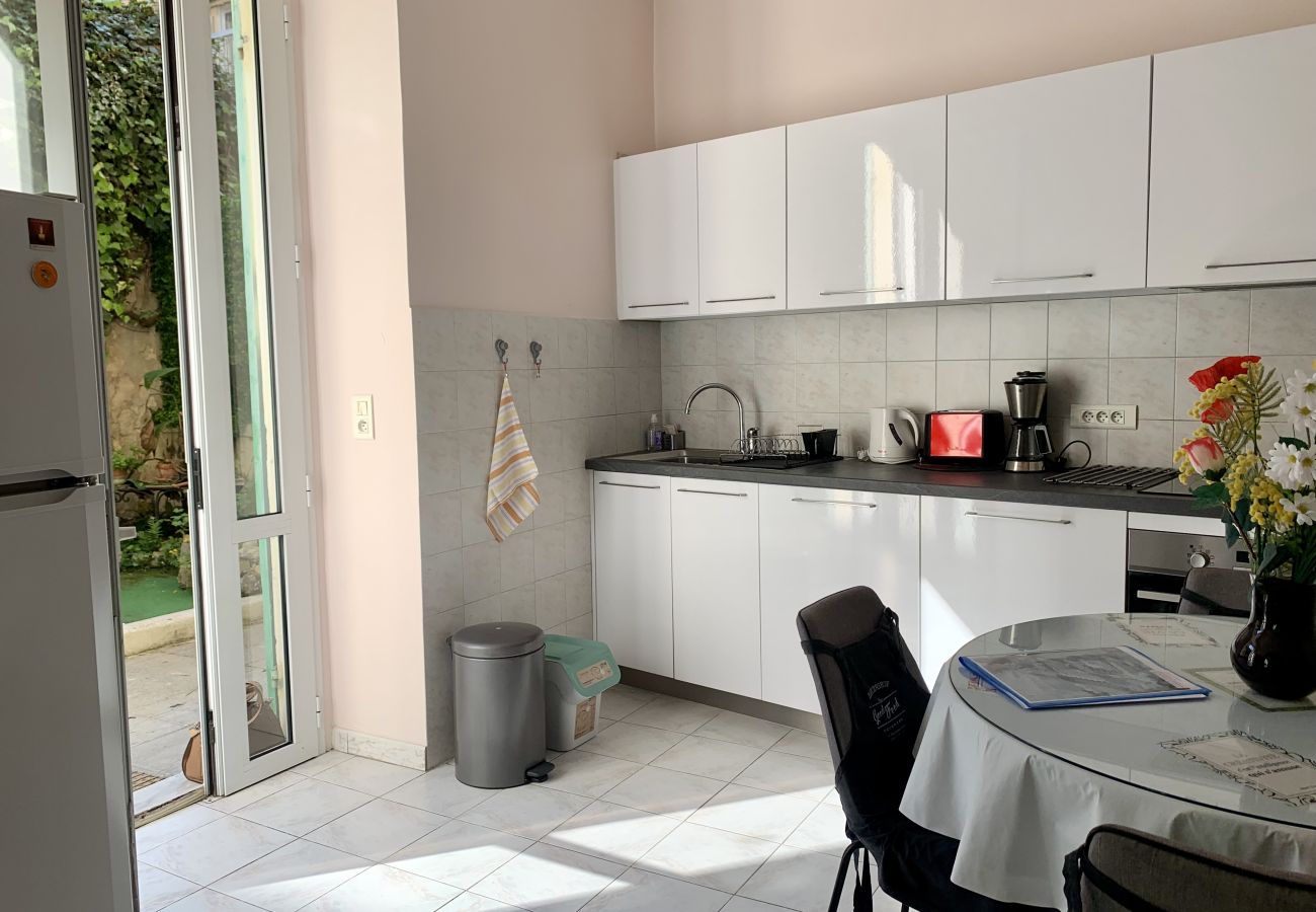 Appartement à Menton - Cosy T2 avec jardin au coeur de Menton