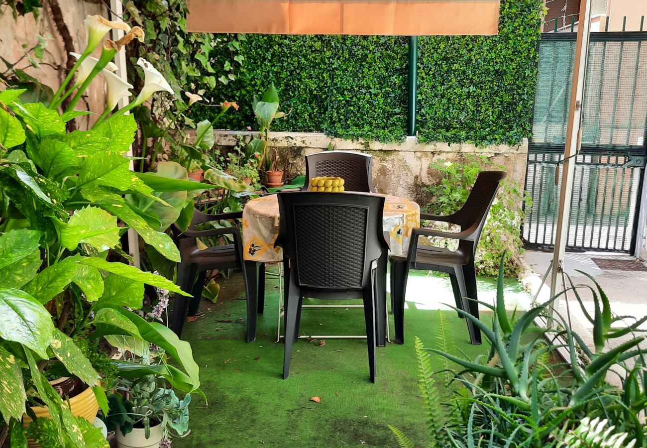 Appartement à Menton - Cosy T2 avec jardin au coeur de Menton
