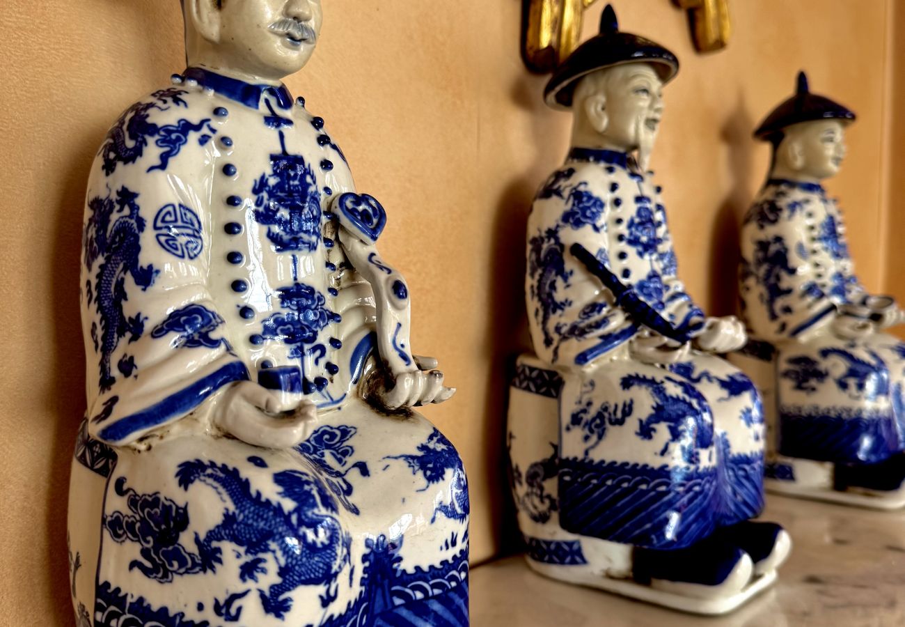 Appartement à Menton - Spacieux dernier étage avec vue mer