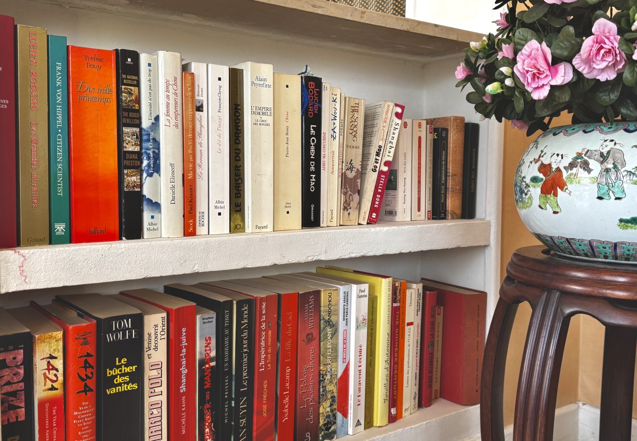 Appartement à Menton - Spacieux dernier étage avec vue mer