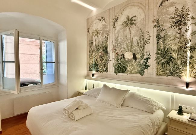  à Menton - Charmant logement au Riviera Palace