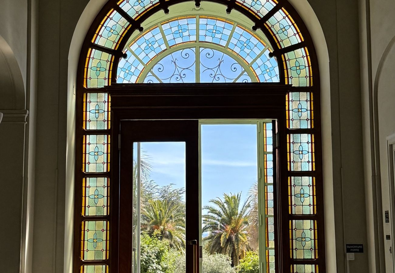 Appartement à Menton - Charmant logement au Riviera Palace