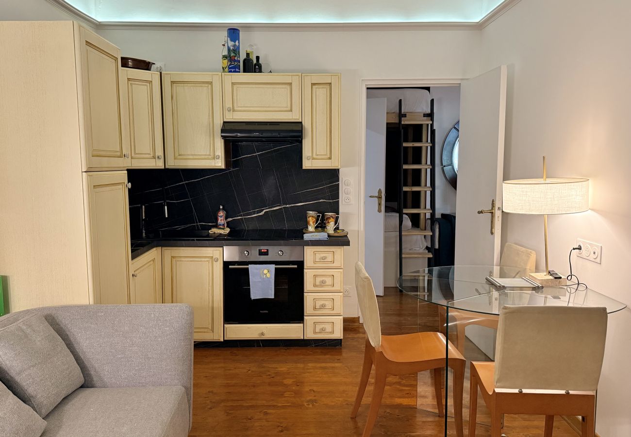 Appartement à Menton - Charmant logement au Riviera Palace