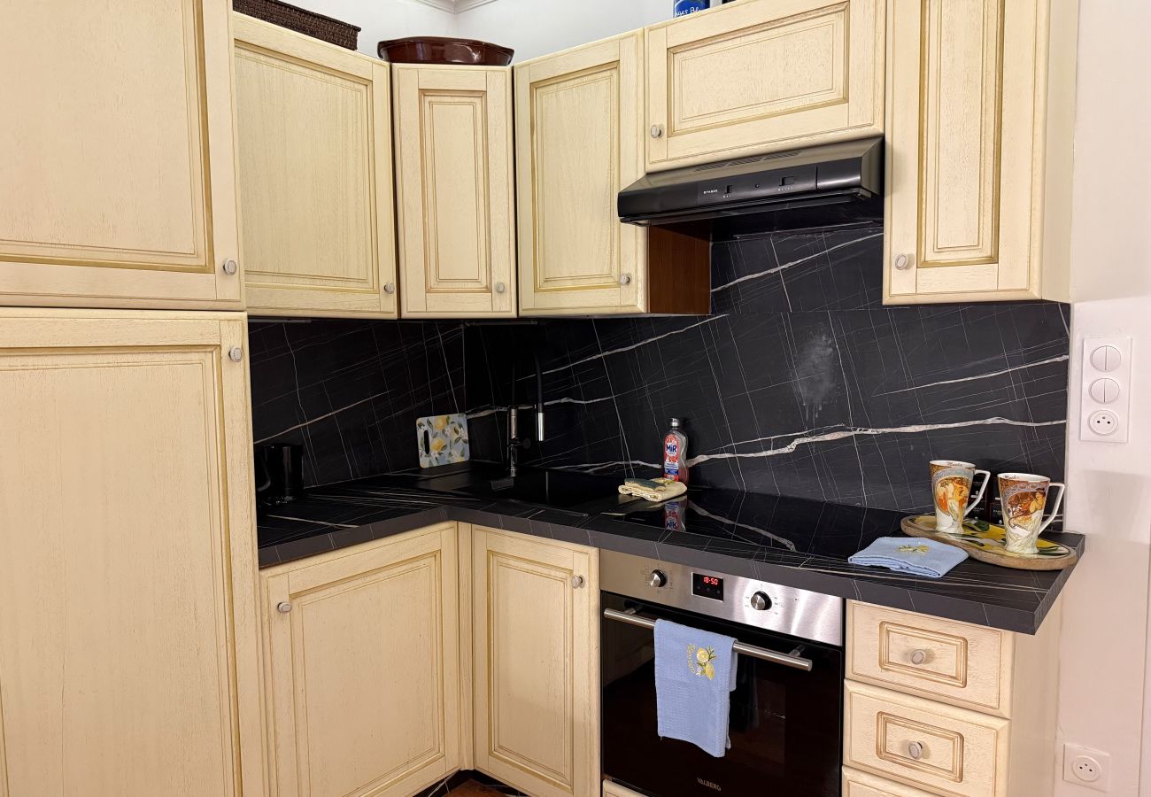 Appartement à Menton - Charmant logement au Riviera Palace