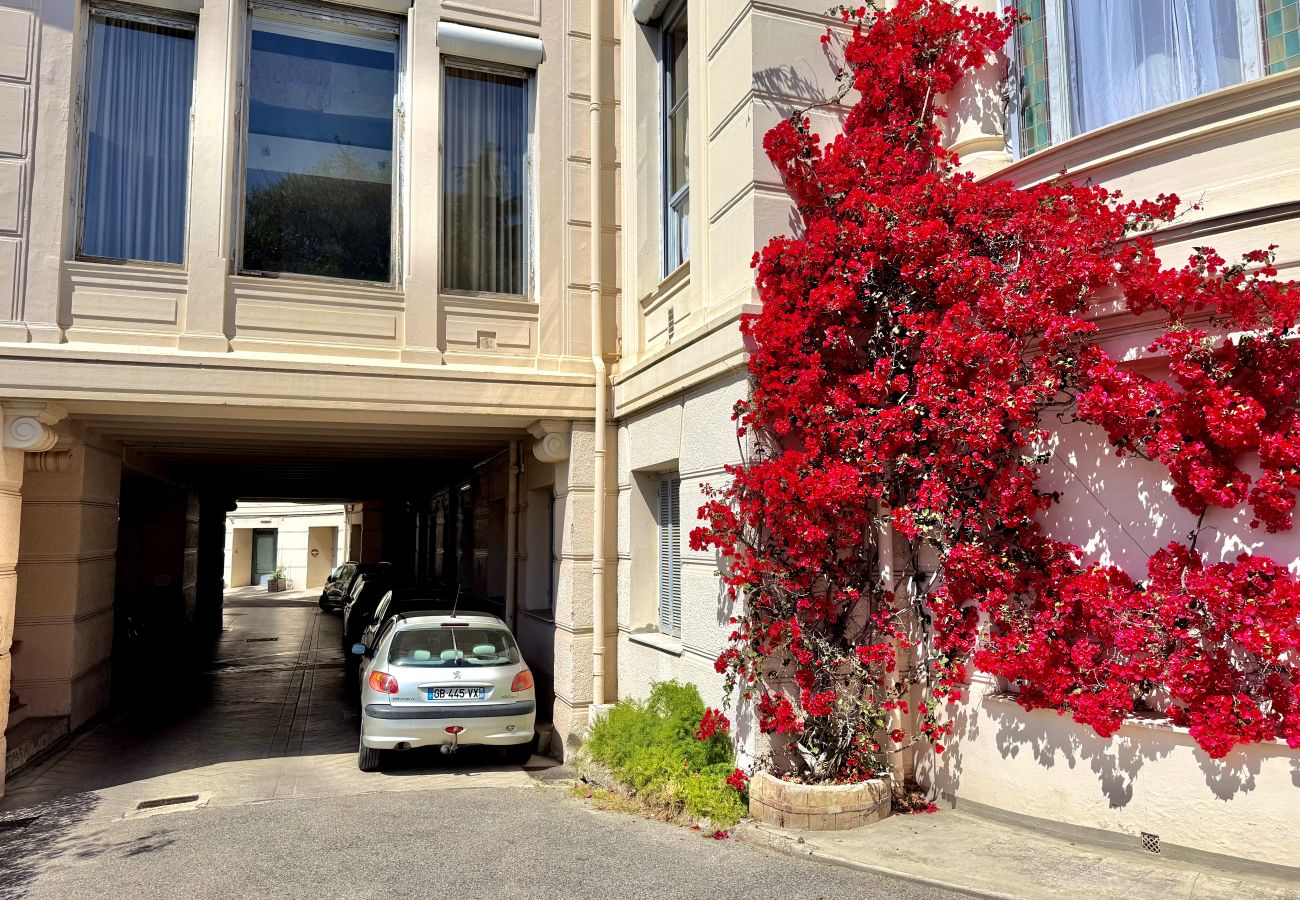 Appartement à Menton - Charmant logement au Riviera Palace