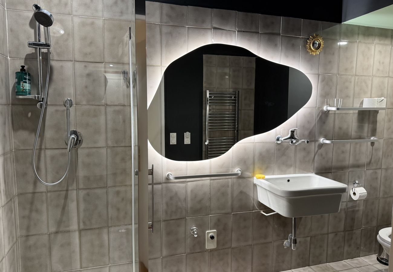 Appartement à Menton - Charmant logement au Riviera Palace