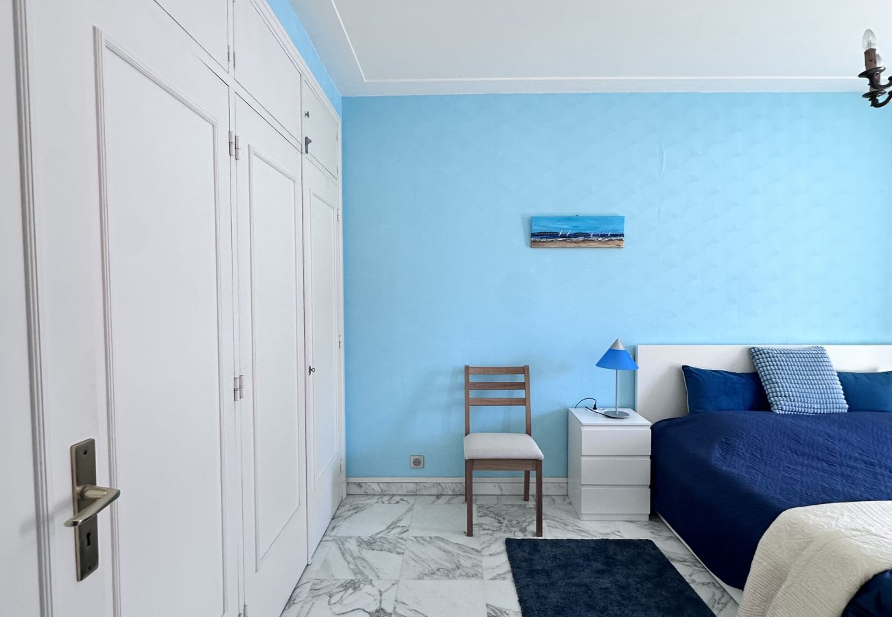 Appartement à Menton - Front de mer de Menton au George V