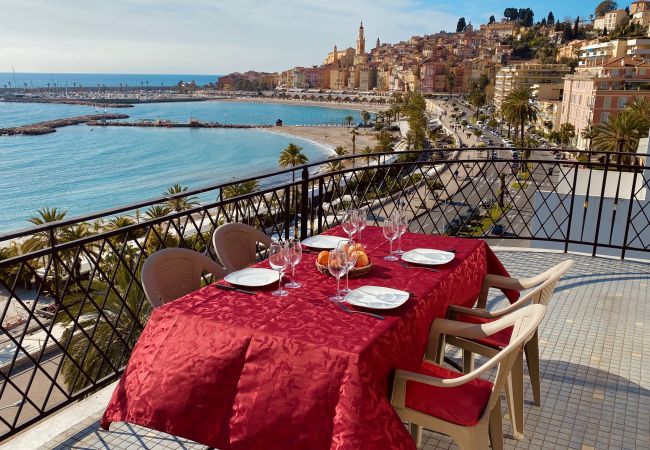 Appartement à Menton - Merveilleuse vue mer au Santa Maria