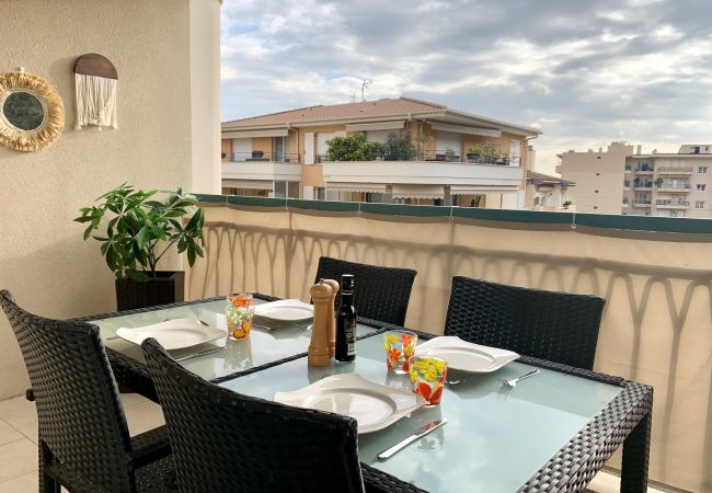 Appartement à Menton - Spacieux T3 avec garage - Menton centre